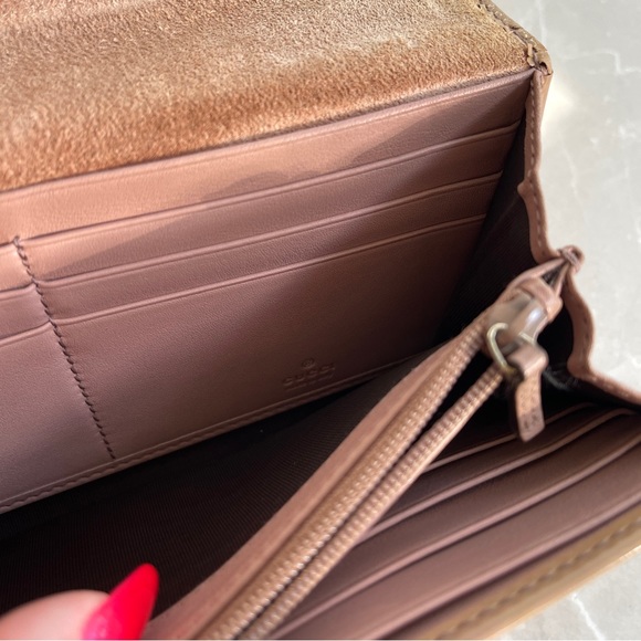 Gucci Blush Pink Patent Microguccissima Leather Continental Wallet - Picture 15 of 17